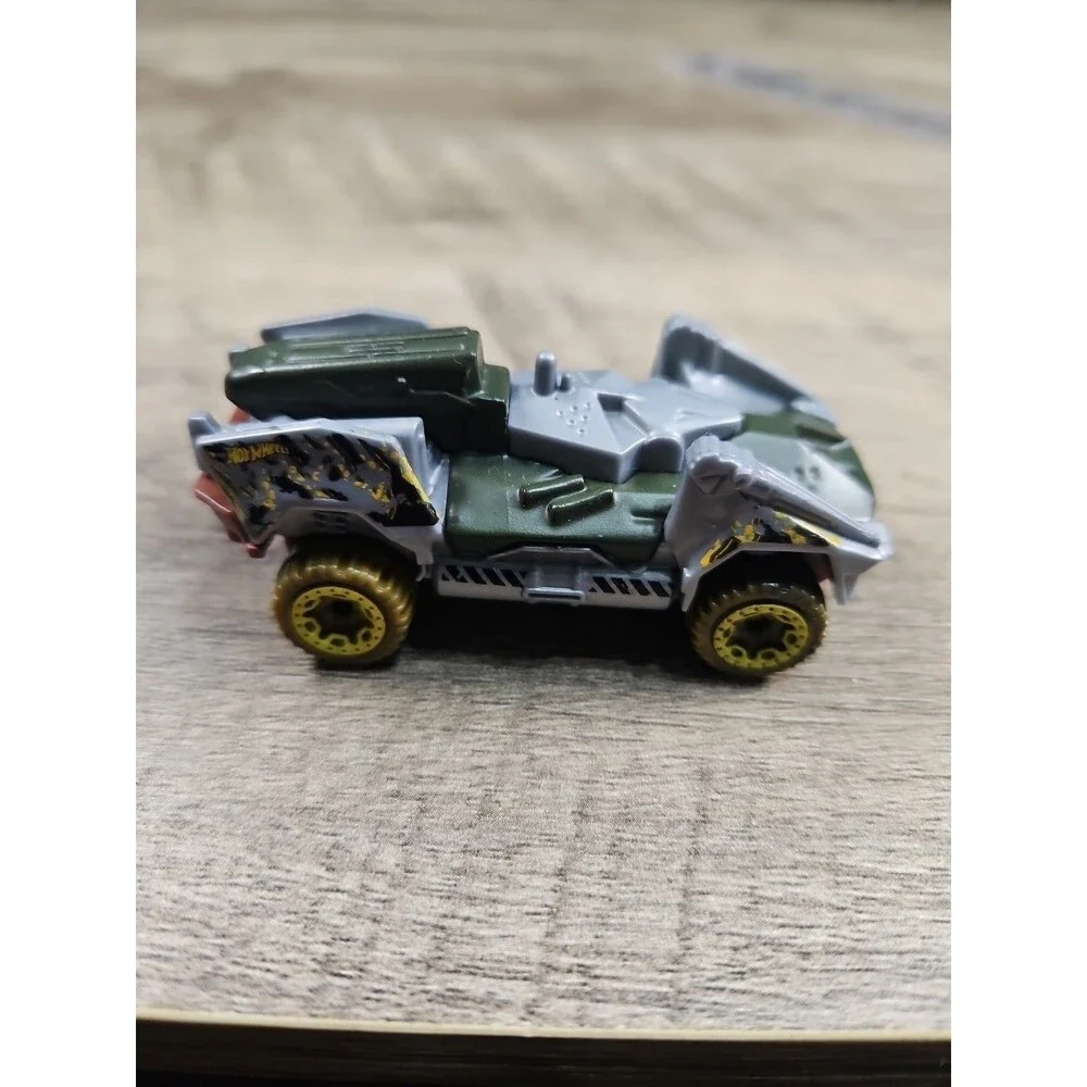 Hot Wheels Bot Wheels Diecast 1/64 Mattel Loose Toy Car